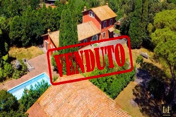 Esclusivo casale